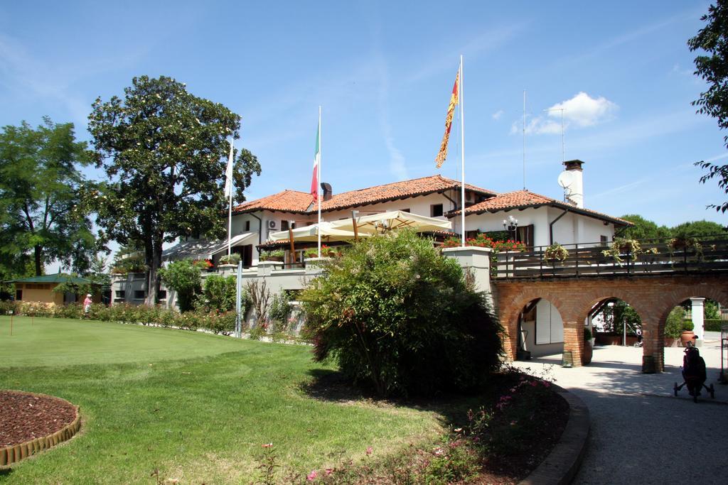 Hotel Villa Condulmer Mogliano Veneto Luaran gambar The clubhouse