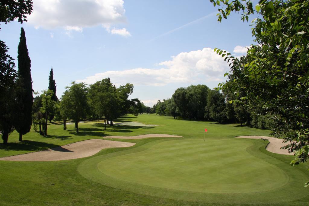 Hotel Villa Condulmer Mogliano Veneto Luaran gambar Golf course