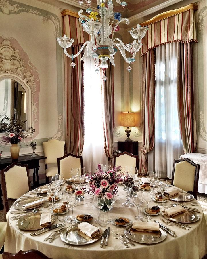 Hotel Villa Condulmer Mogliano Veneto Luaran gambar The dining room