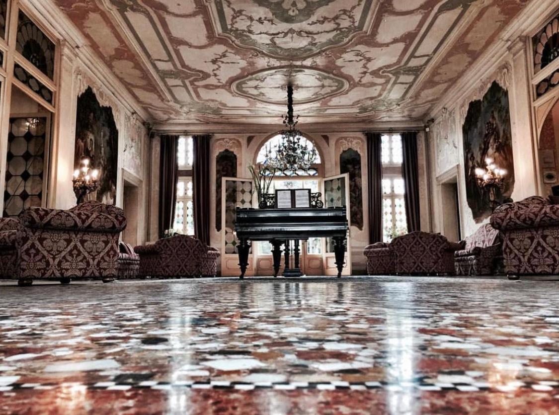 Hotel Villa Condulmer Mogliano Veneto Luaran gambar The lobby of the hotel